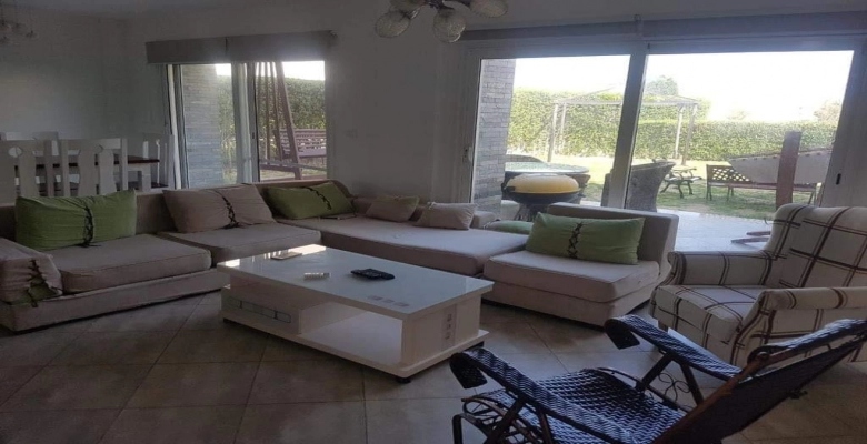 شاليه للايجار بامواج دور ارضي 3 غرف