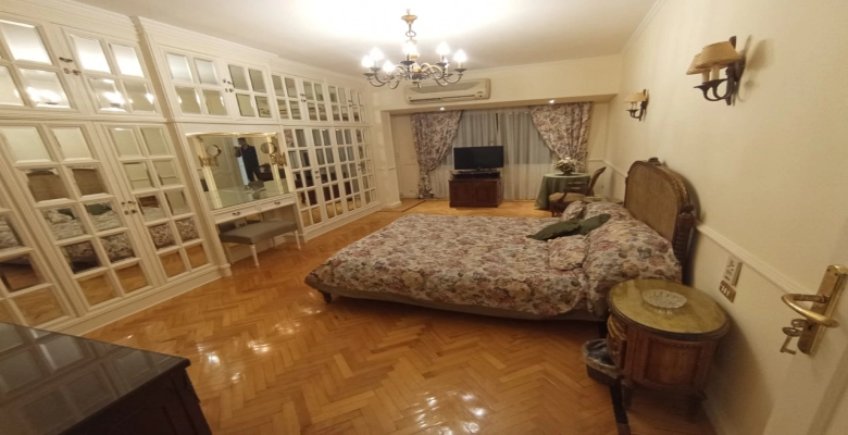 شقه للايجار في عبد المنعم رياض بالجيزه   Apartment for rent at 18 Abdel Moneim Riad Street, Giza