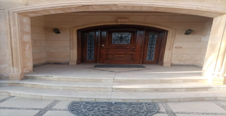 فيلا للبيع في مارينا 5 - الساحل الشمالي / Villa for sale in Marina 5 - North Coast