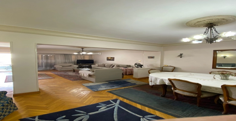 شقة للبيع بالزمالك - شارع ابو الفدا / Apartment for sale or rent in Zamalek - Abu Al Feda Street