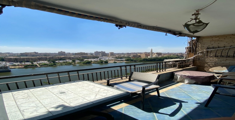 شقة للبيع بالزمالك - شارع ابو الفدا / Apartment for sale or rent in Zamalek - Abu Al Feda Street