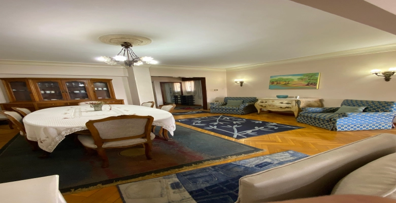 شقة للبيع بالزمالك - شارع ابو الفدا / Apartment for sale or rent in Zamalek - Abu Al Feda Street