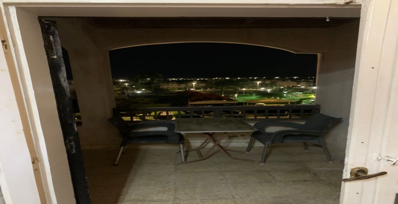 شقه دوبليكس 3 مستويات في عماره 300م من البحر