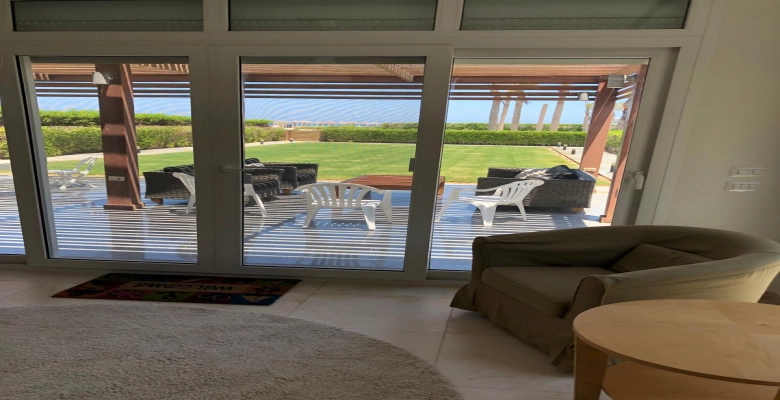 فيلا للبيع في امواج