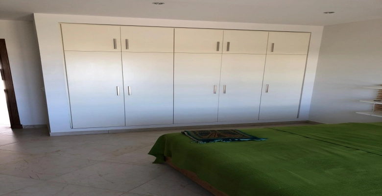 فيلا للبيع في امواج