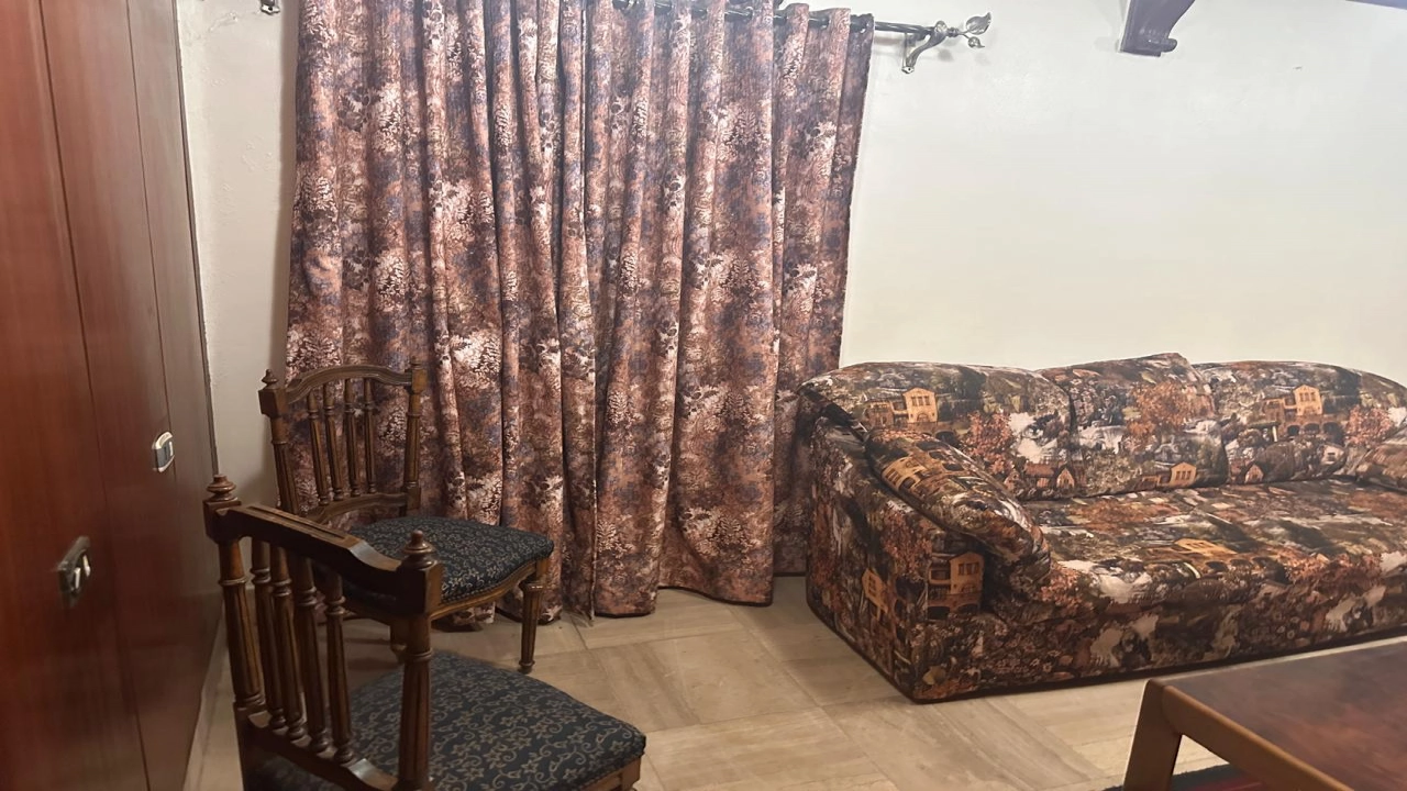 شقه للايجار في شارع الجزيره بالزمالك