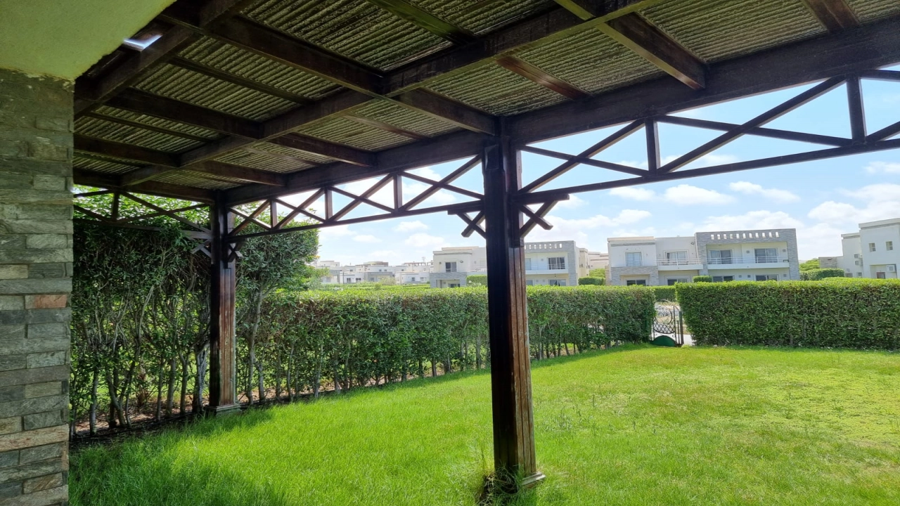 فيلا توين هاوس للبيع - في امواج - الساحل الشمالي