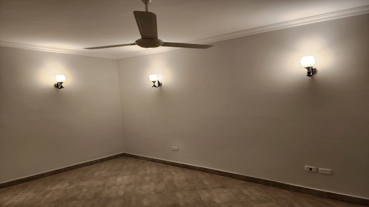 فيلا توين هاوس للبيع - في امواج - الساحل الشمالي