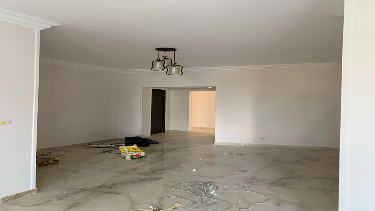 الشيخ زايد- 4 شقق ف كمبوند ويست للبيع