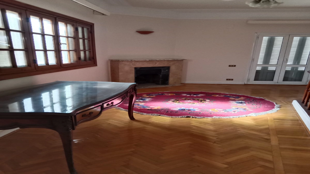 شقه للايجار دوبلكس فى الزمالك تطل علي النيل