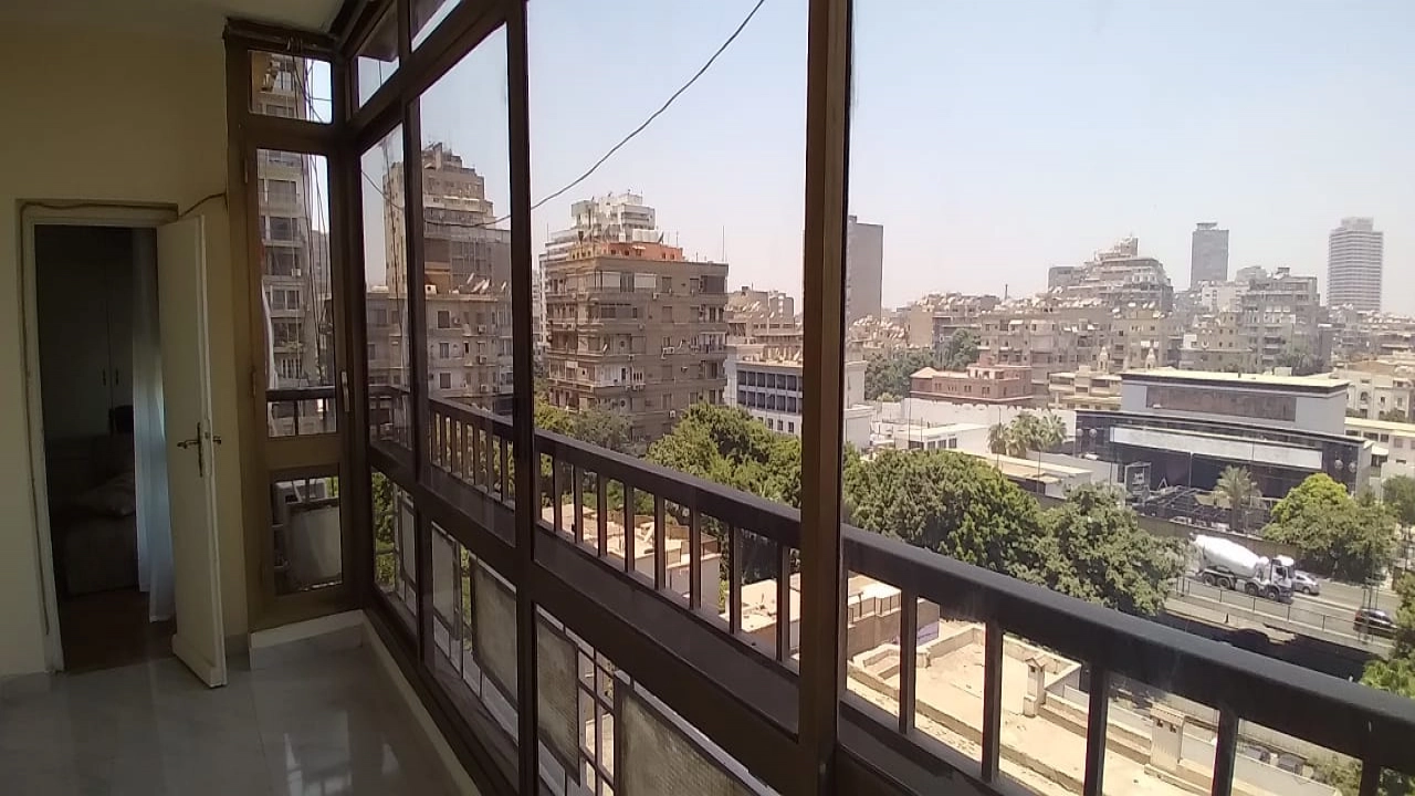 شقه للايجار في الزمالك بالقرب من  سفاره ليبيا