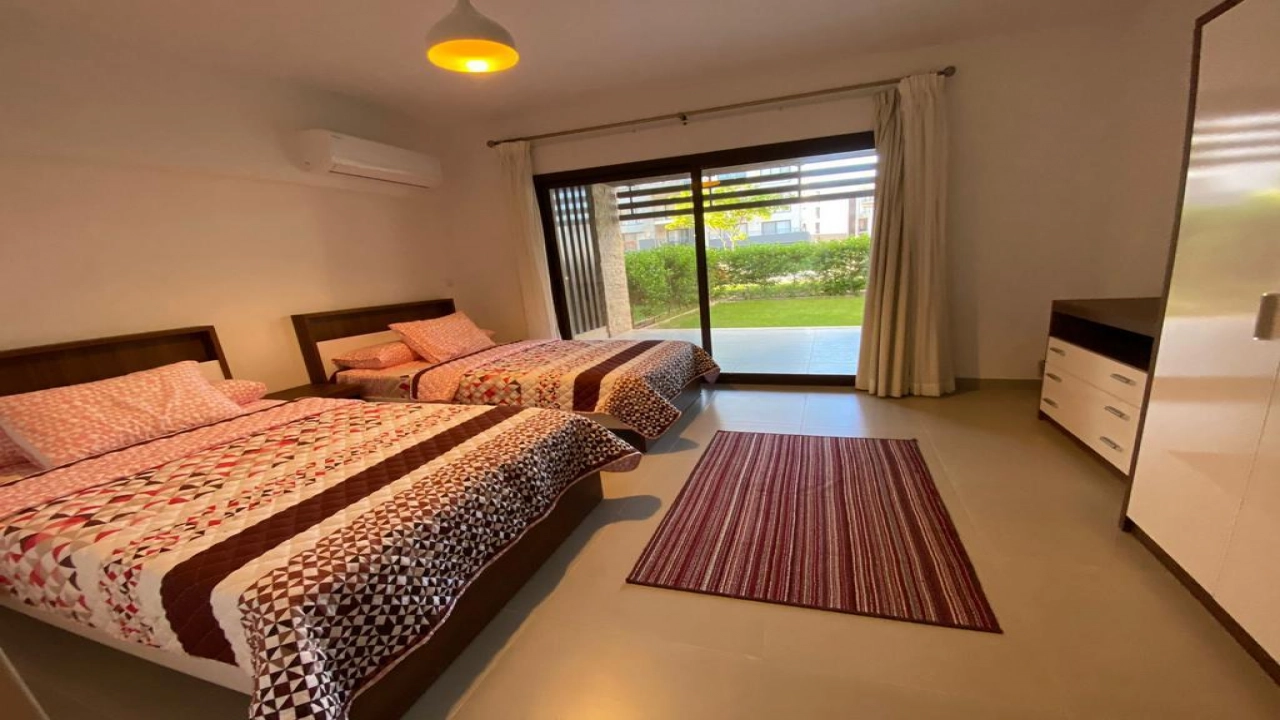 شاليه للايجار في مراسي مارينا ارضي بجاردن 3 غرف