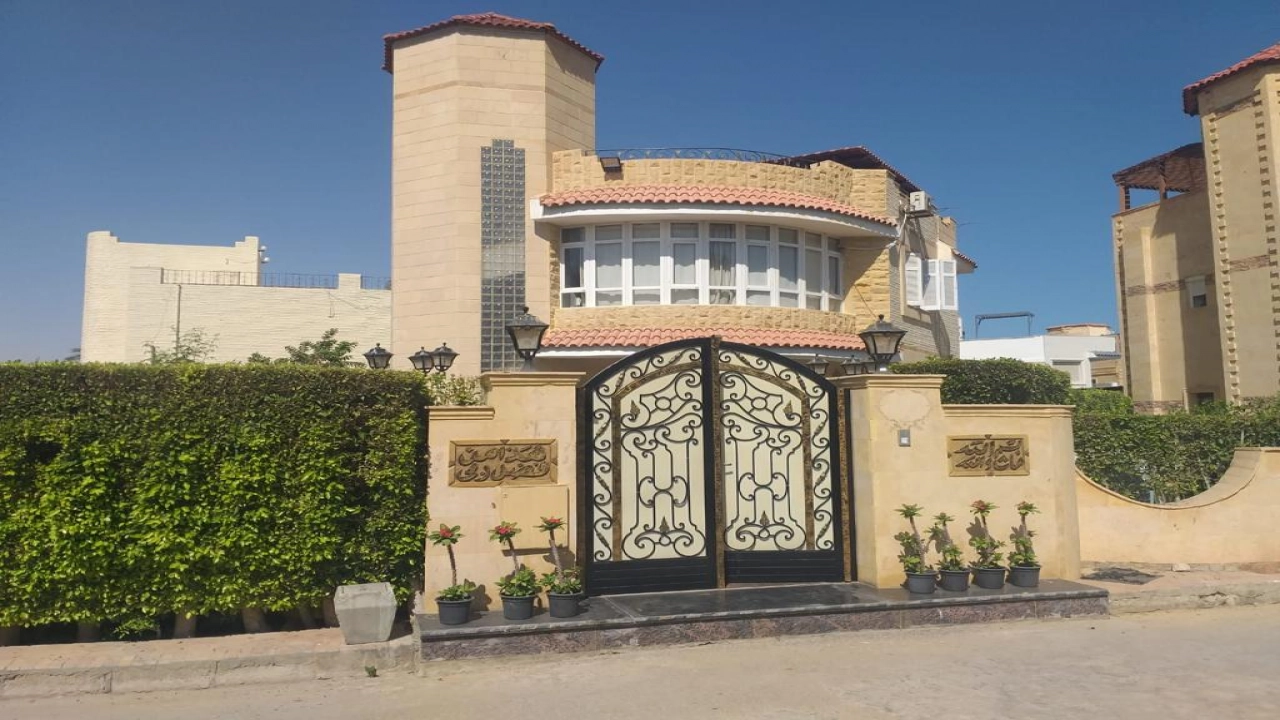 فيلا للإيجار في قرية مارينا الساحل الشمالي لسان الوزراء