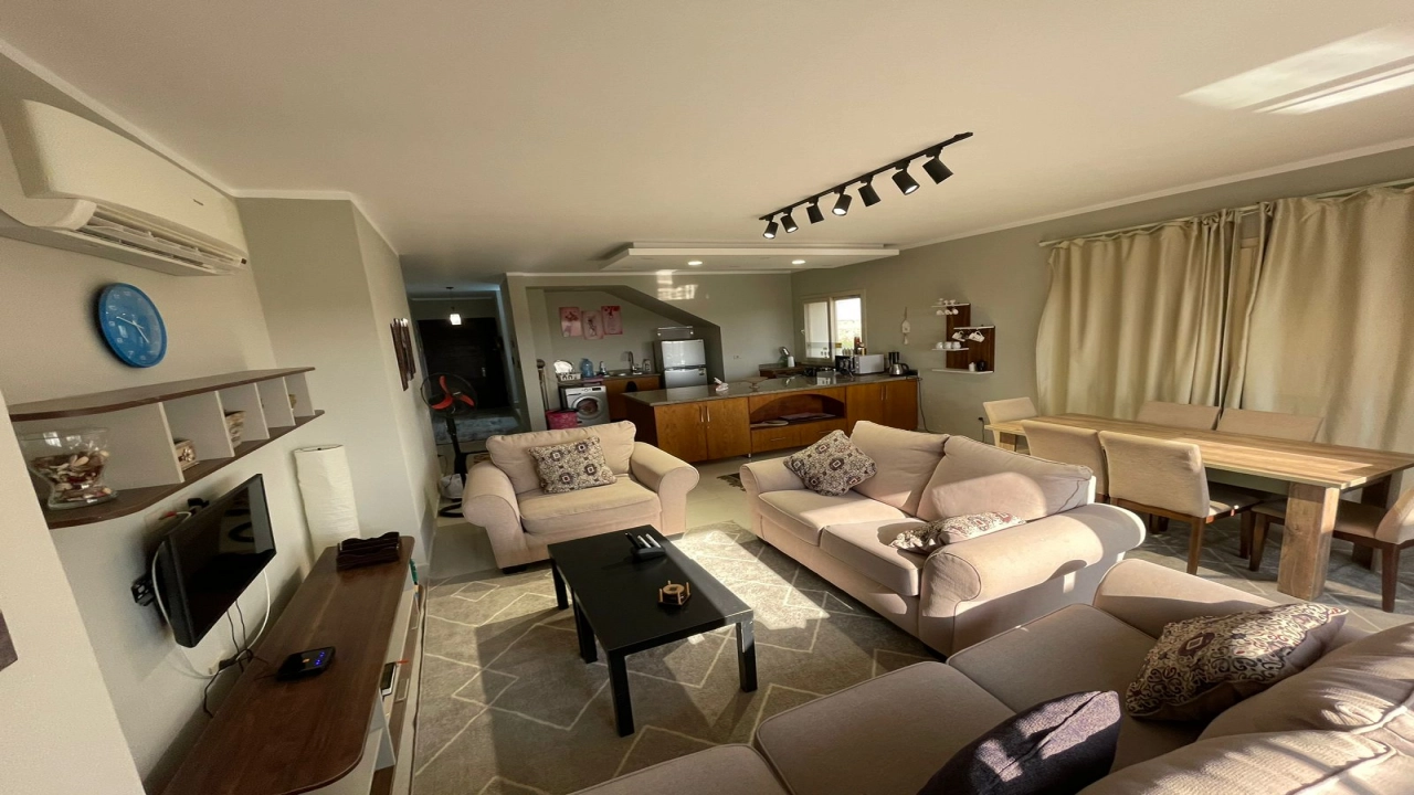 شالية للإيجار في قرية هاسيندا الساحل الشمالي 4 غرف نوم