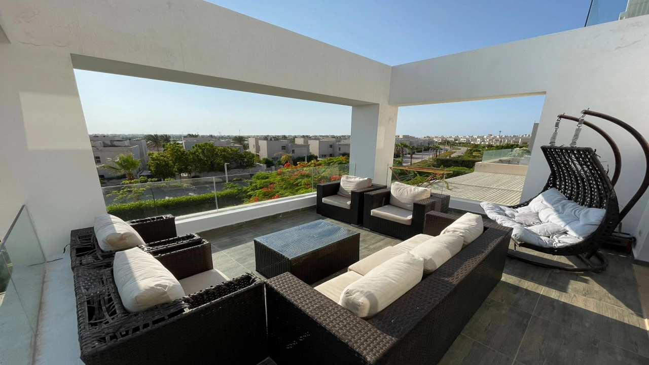 شالية للإيجار في قرية هاسيندا الساحل الشمالي 4 غرف نوم