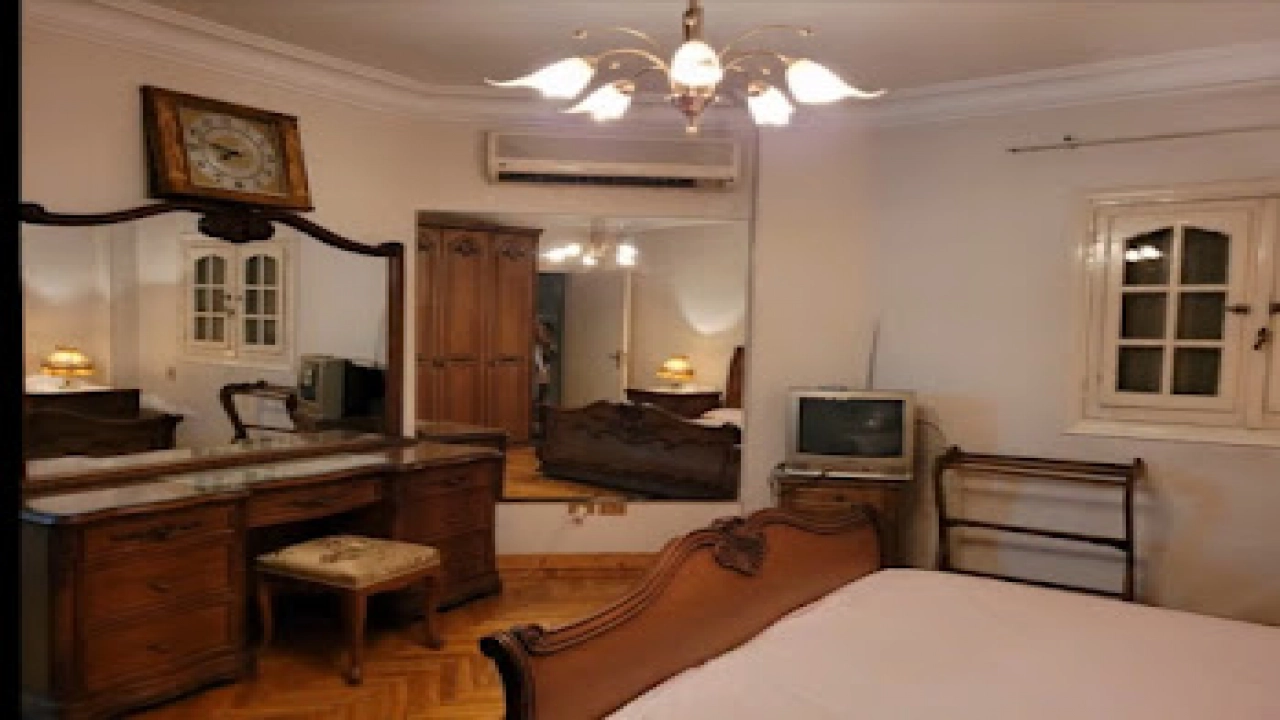 شقة للإيجار في ارقي شوارع الزمالك