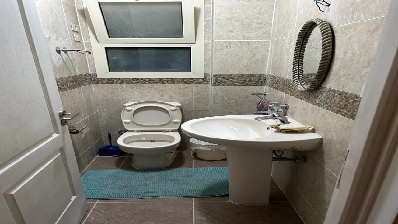 توين هاوس للبيع في تلال الساحل الشمالي ارضي 3غرف