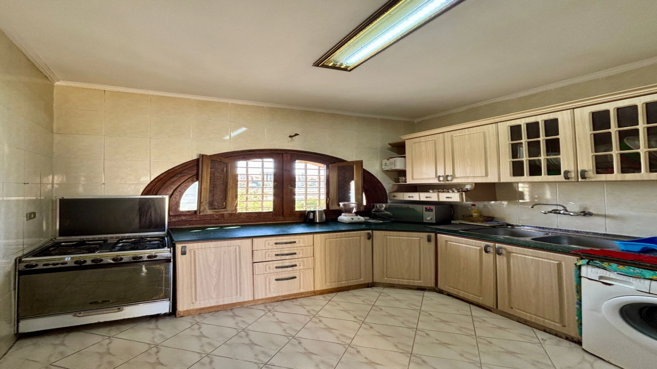 مارينا 7 قريب من البوابة