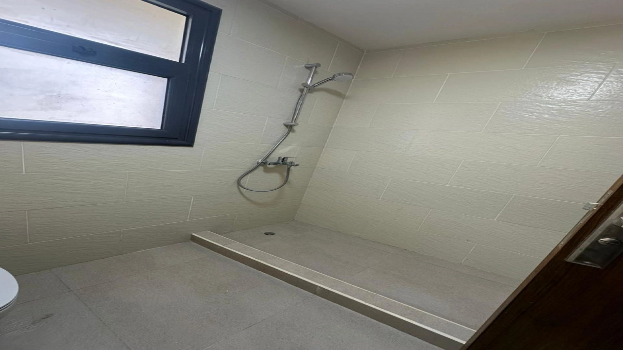 شاليه للايجار في جايا راس الحكمه غرفتين