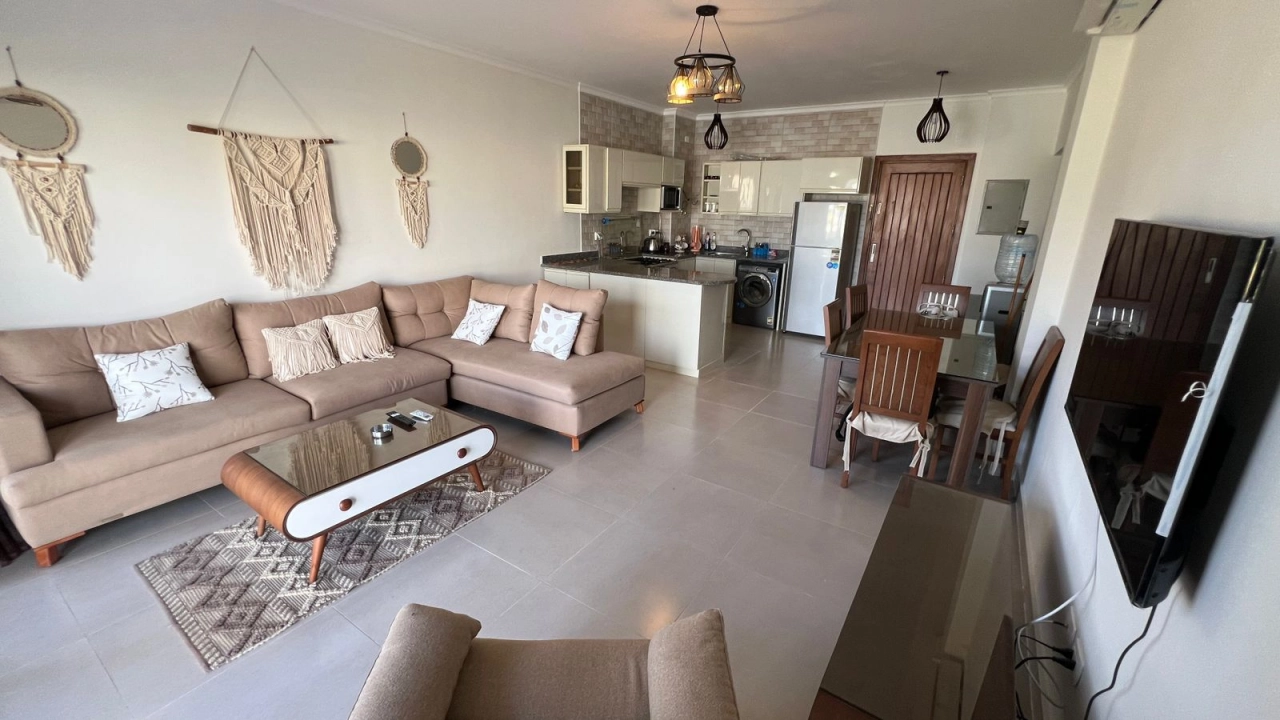 شاليه للايجار في جايا راس الحكمة ارضي بجاردن غرفتين