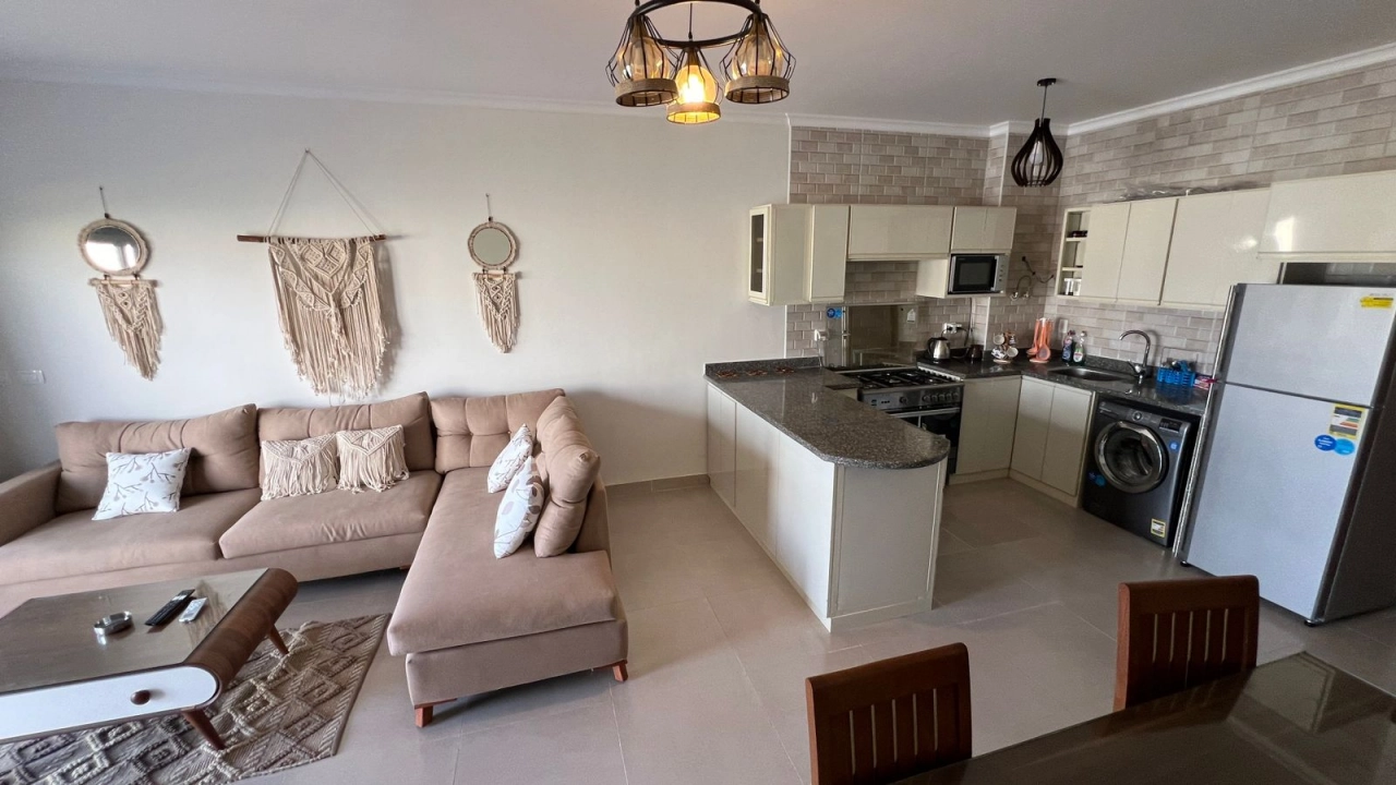 شاليه للايجار في جايا راس الحكمة ارضي بجاردن غرفتين