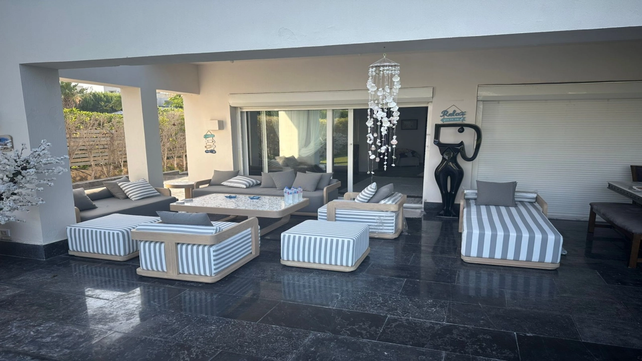 فيلا للإيجار في قرية هاسيندا باي الساحل الشمالي