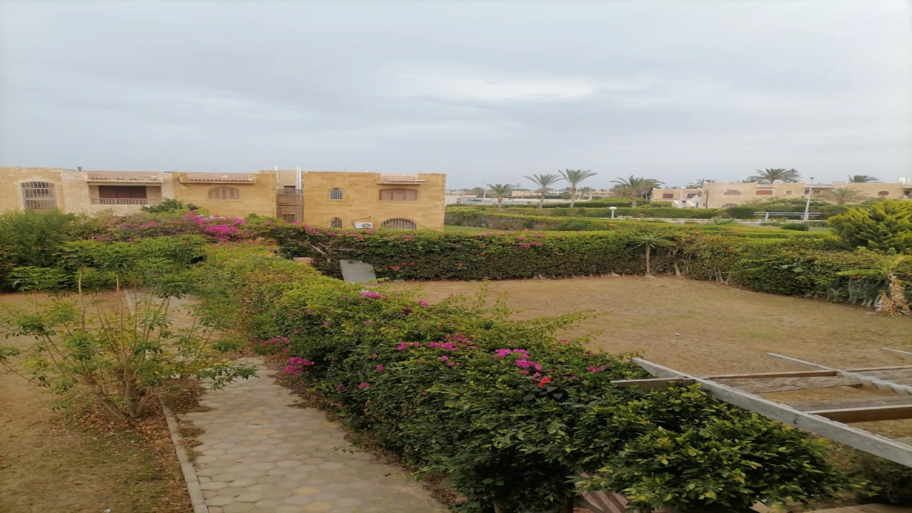 شاليه للايجار بمارينا6 غرفتين