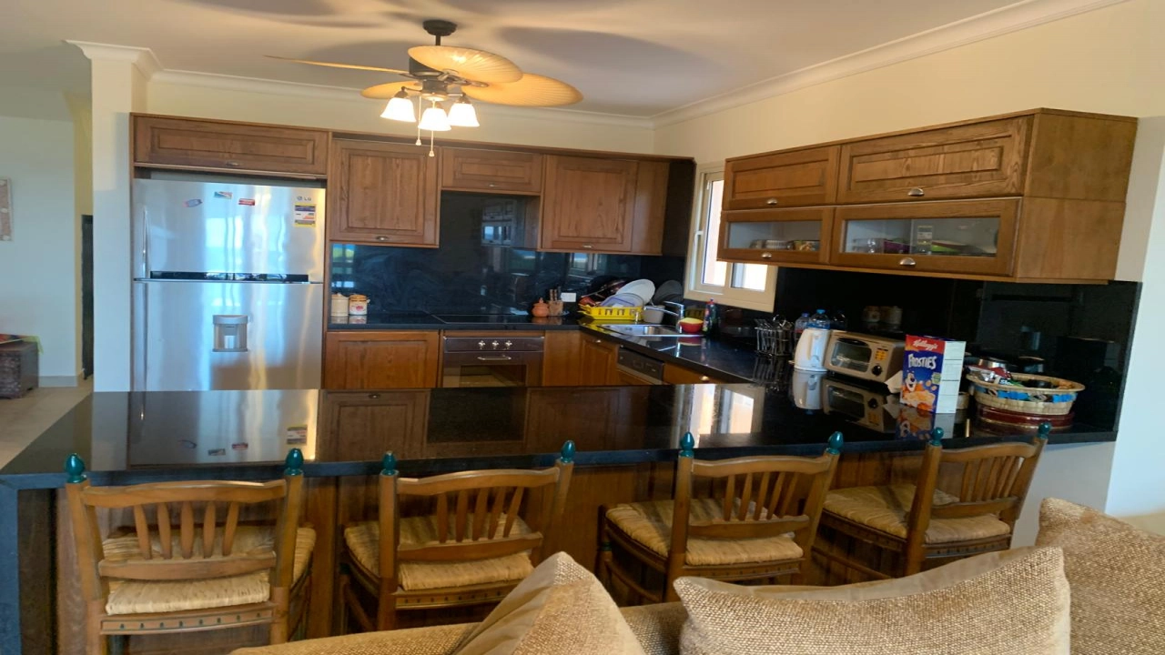 فيلا للبيع _ب سيدي عبد الرحمن(تلال)