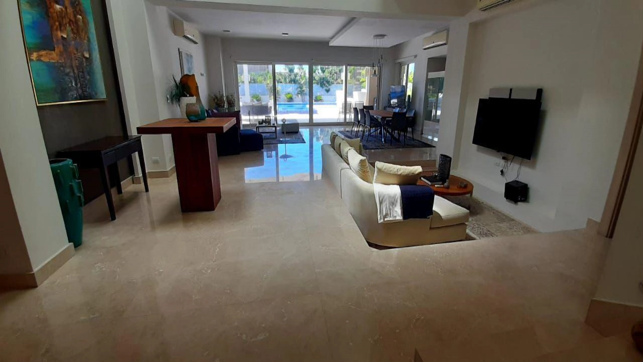 فيلا للإيجار في الساحل الشمالي قريه هاسيندا باي 5 غرف