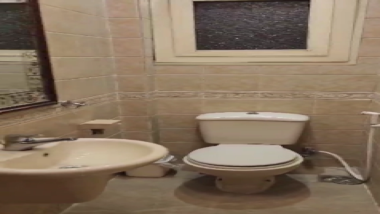 شقه  مفروشة للايجار مكونة من 3 غرف نوم 2 حمام وريسبشن 3 قطع  ومطبخ مجهز بالكامل