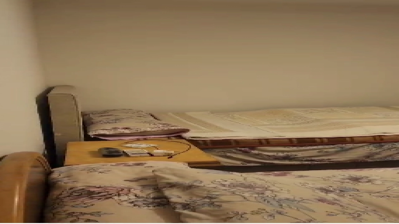 شقه  مفروشة للايجار مكونة من 3 غرف نوم 2 حمام وريسبشن 3 قطع  ومطبخ مجهز بالكامل