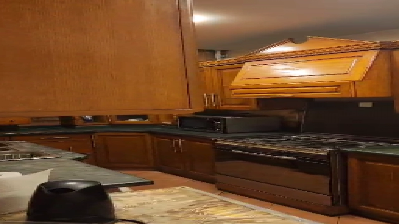 شقه  مفروشة للايجار مكونة من 3 غرف نوم 2 حمام وريسبشن 3 قطع  ومطبخ مجهز بالكامل