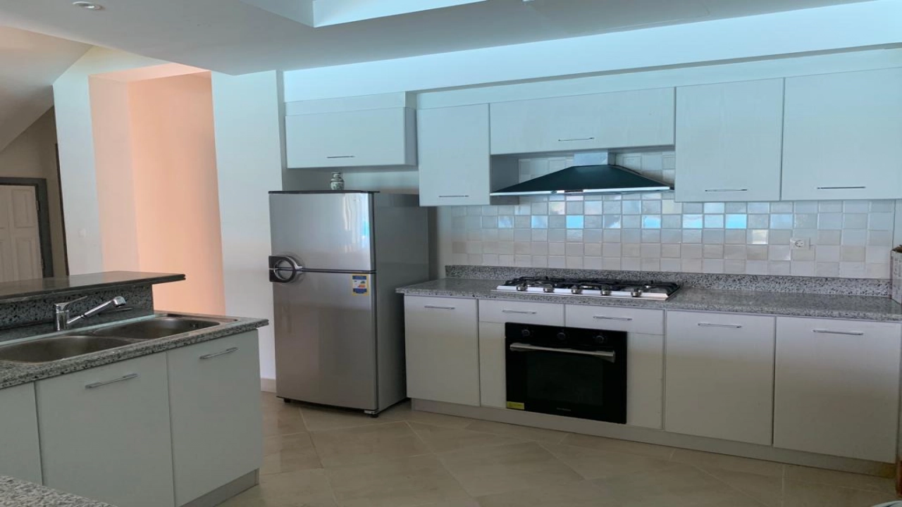 فيلا للايجار في الساحل الشمالي _ مراسي بلانكا