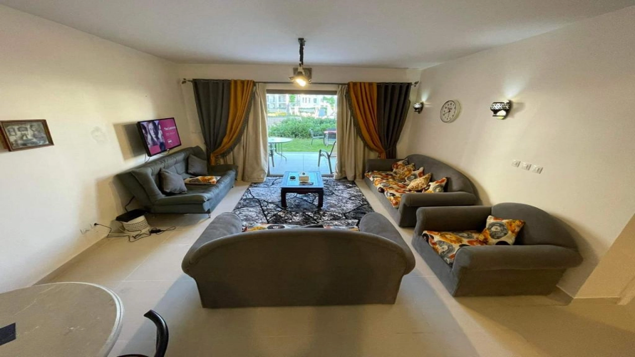 شاليه للايجار في مراسي ماريناارضي بجاردن غرفتين