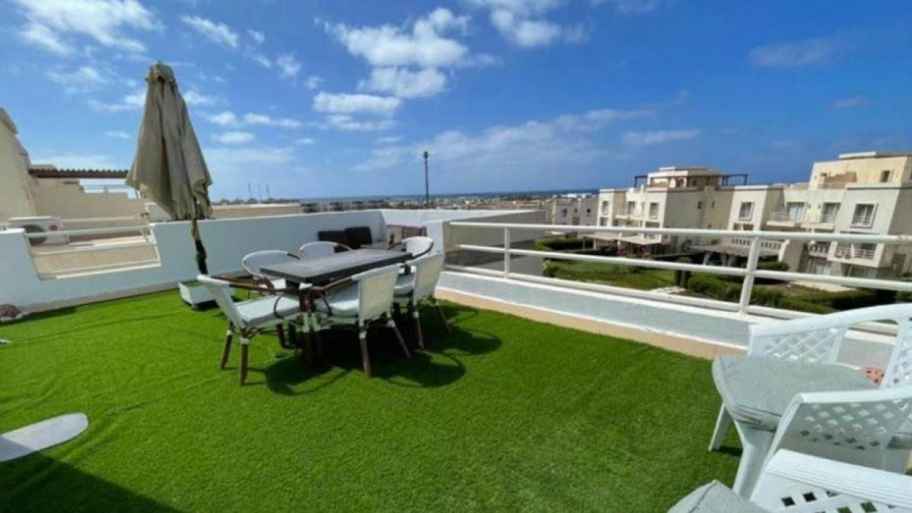 شاليه للإيجار غرفتين في قرية امواج الساحل الشمالي