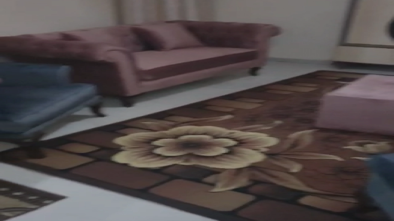 شقة  مفروشة للبيع مكونة من 3 غرف نوم و 2 حمام وصاله ومطبخ