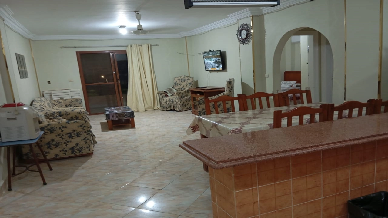 الشالية للايجار في قريه اكواريوس العين السخنه