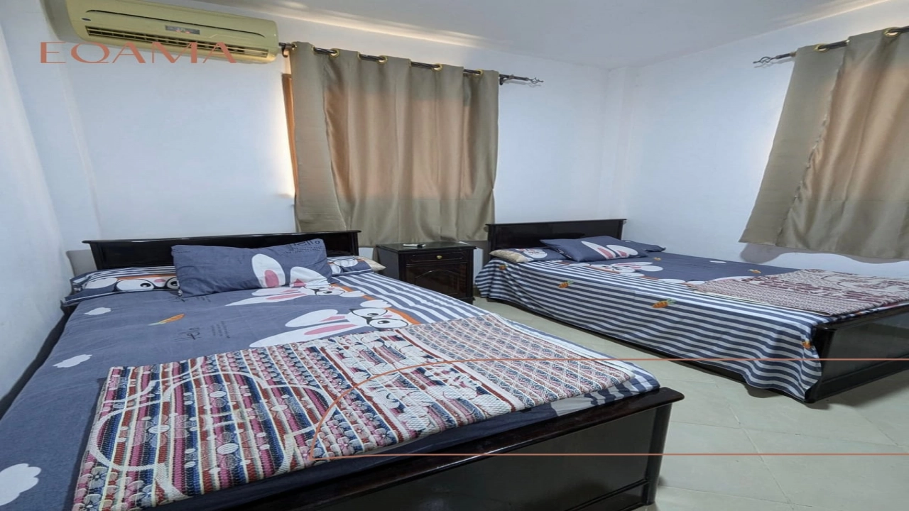 ايجار شاليه ارضي بقريه اكواريوس العين السخنه 3 غرف