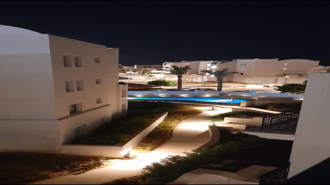 شاليه للبيع غرفه في مراسي جريك