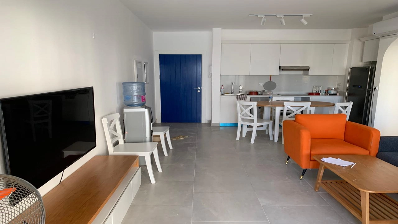 شاليه ارضي بجاردن للايجار غرفه