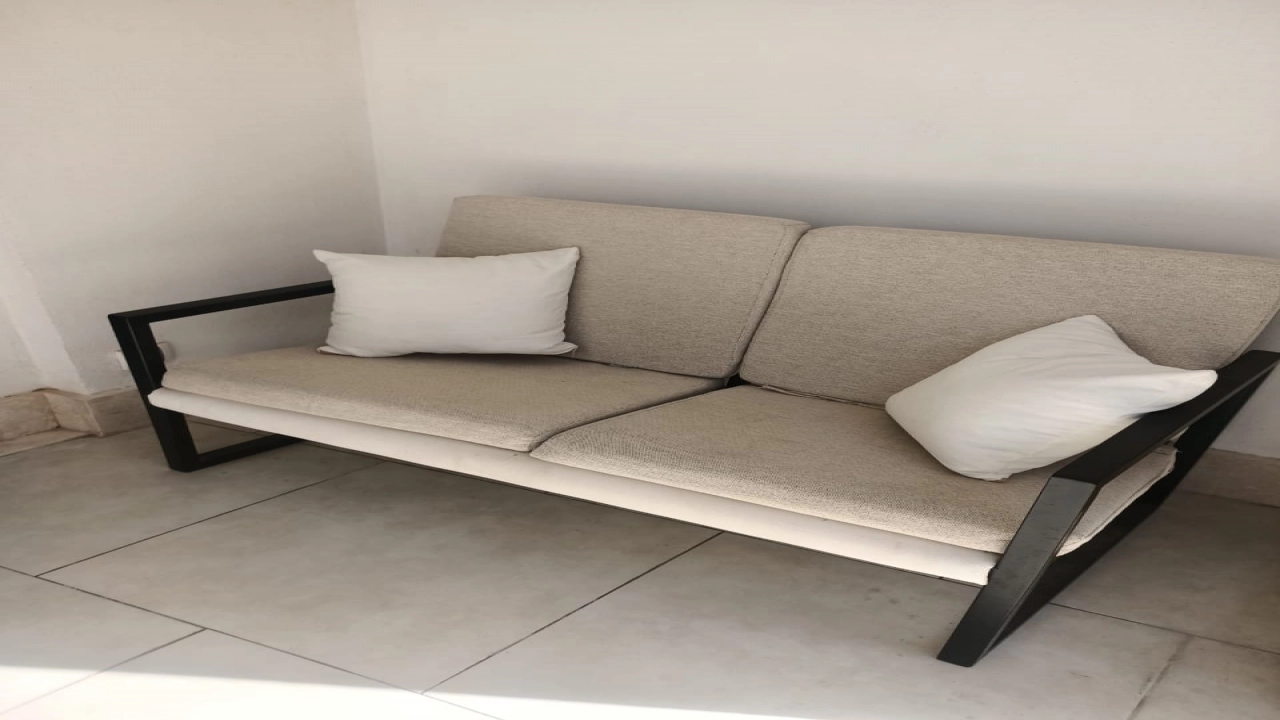 شاليه للايجار في مراسي جريك ارضي بجاردن 2 غرفه