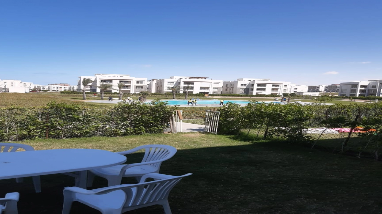 شالية للايجار3  نوم اراضي بحديقة في قرية امواج الساحل الشمالي