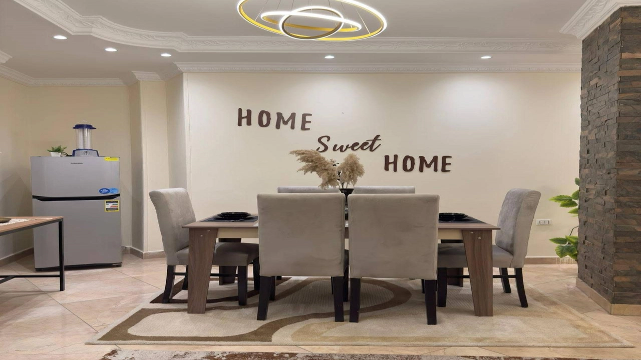 شقه للايجار المفروش  بالشيخ زايد