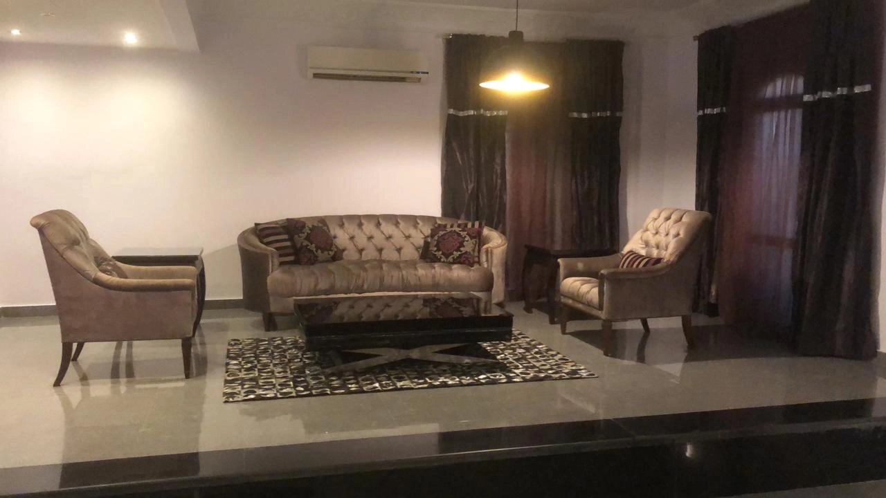 بنتهاوس للايجار مفروش في التجمع الخامس