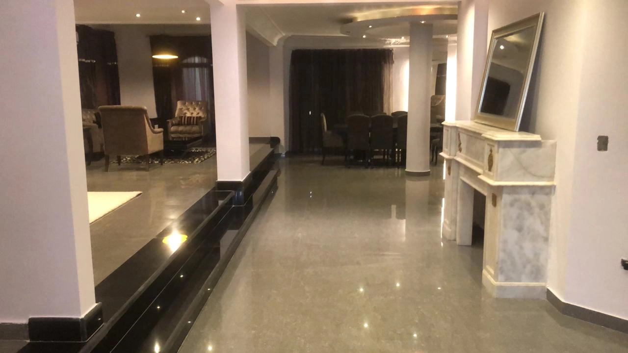 بنتهاوس للايجار مفروش في التجمع الخامس