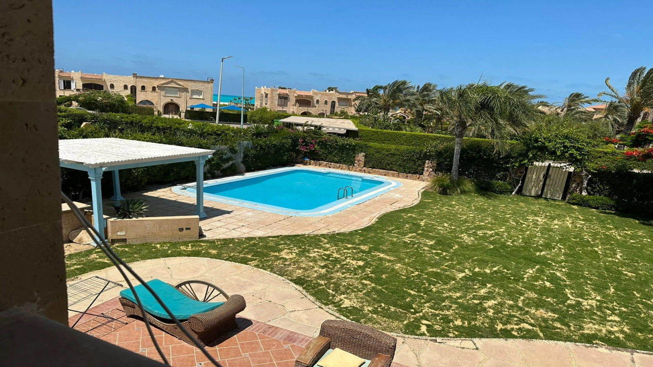 فيلا للايجار او للبيع بمارينا 6 غرف نوم + غرفة مربية - 5 حمام