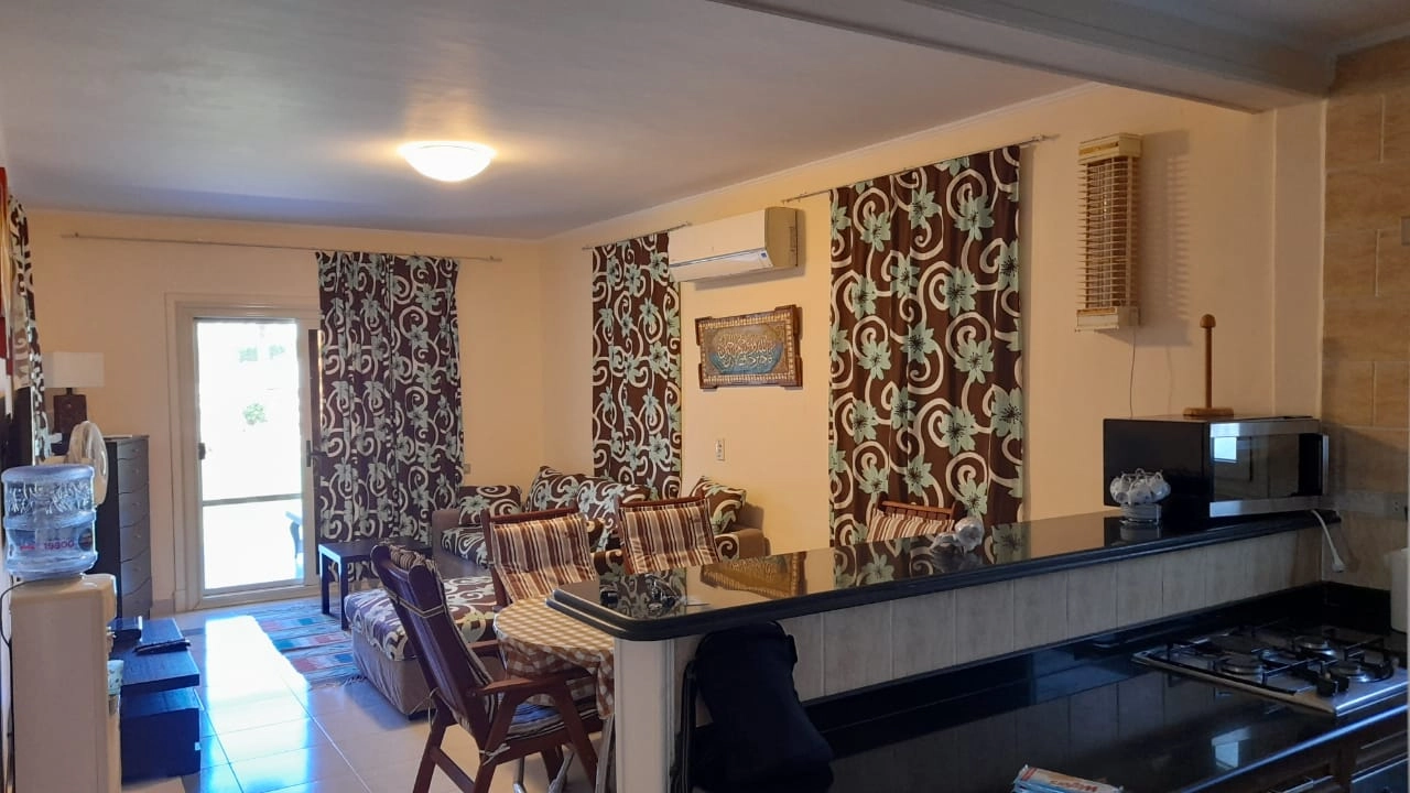 شاليه للايجار بقريه مينا غرفتين