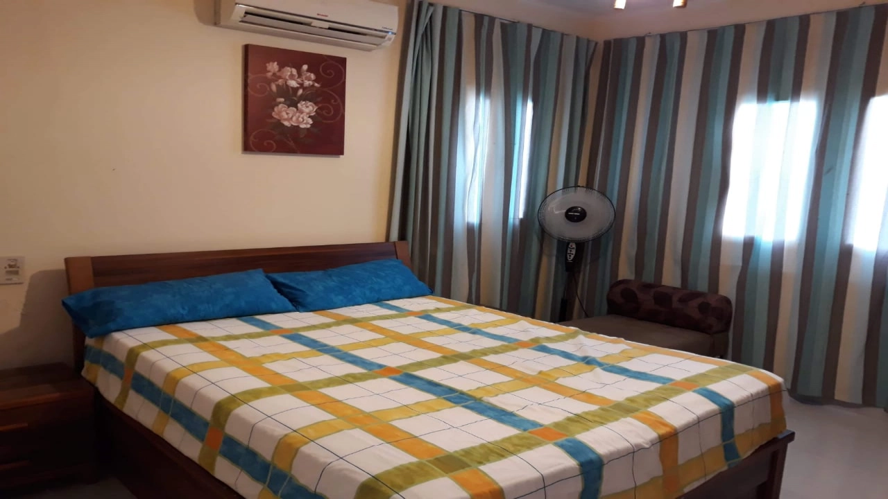 شاليه للايجار بقريه مينا غرفتين