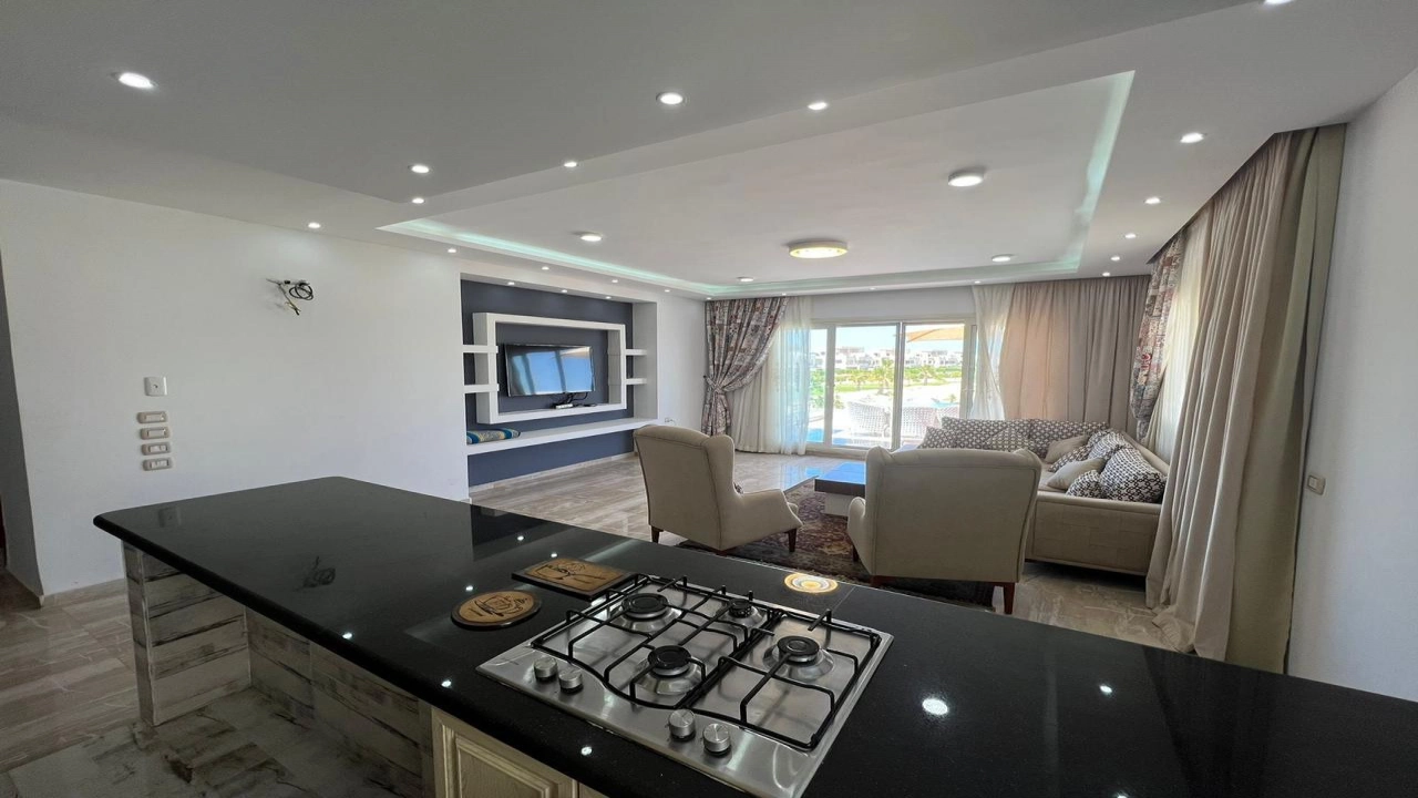 شاليه للإيجار في قرية هاسيندا باي الساحل الشمالي 4 غرف نوم