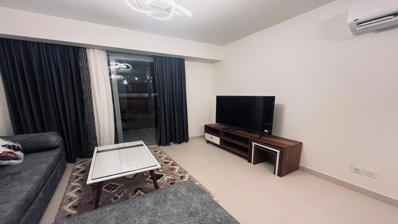 شاليه للايجار في مراسي ليا 2 غرفه